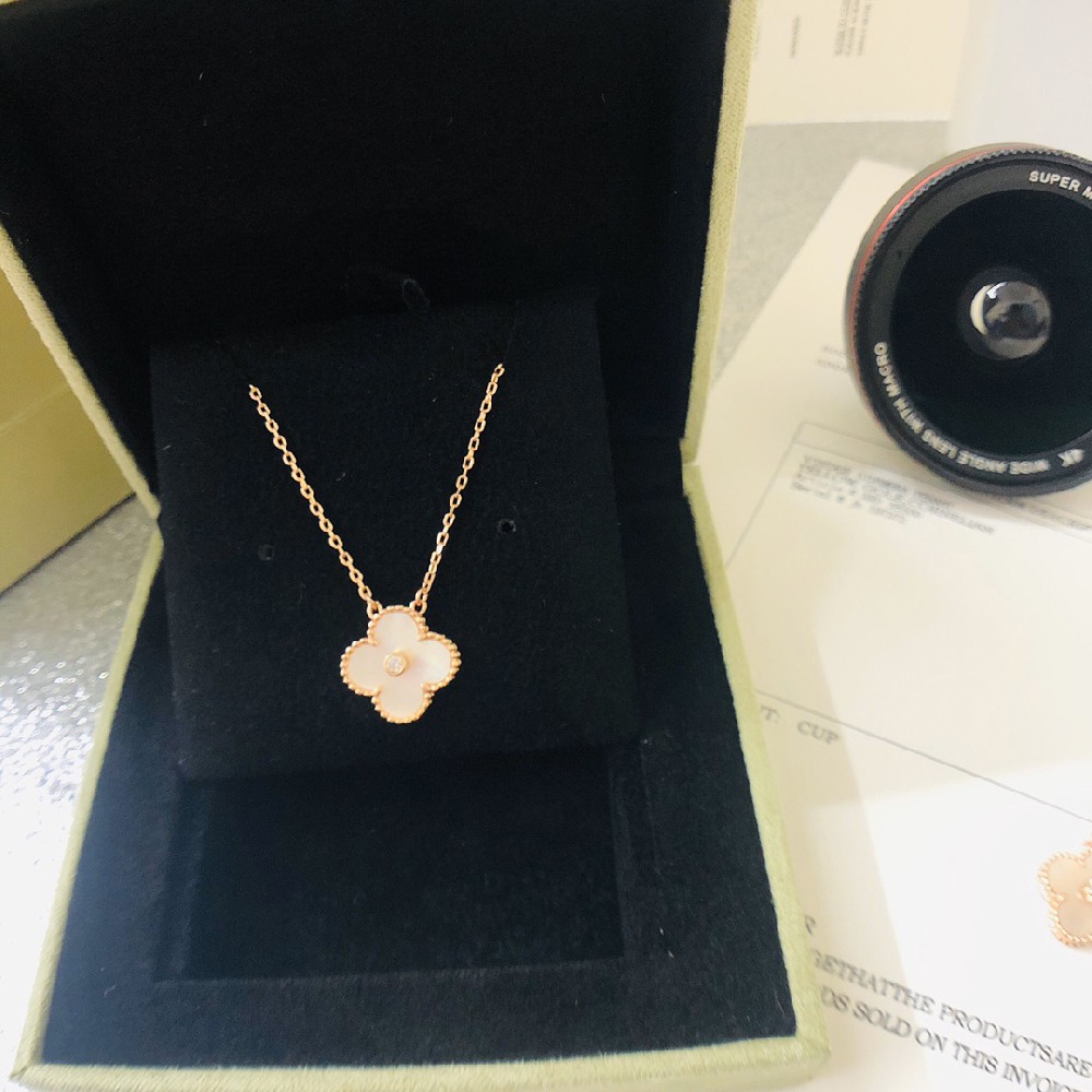 Lucky Spring Necklace