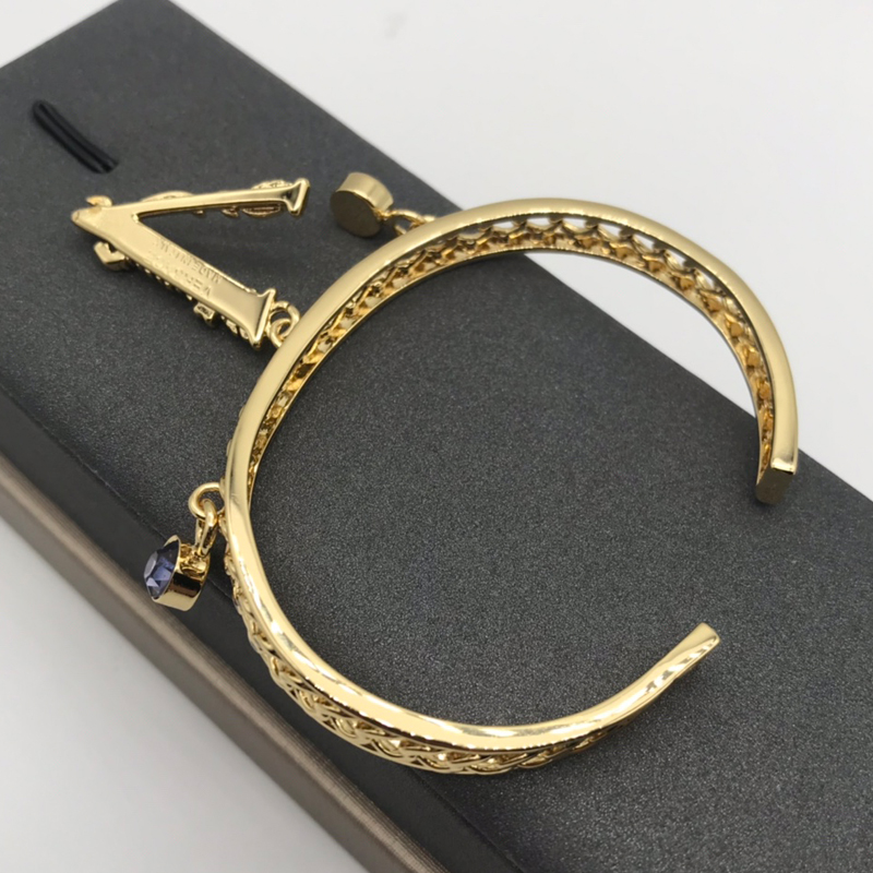 VE-B001 BRACELETS