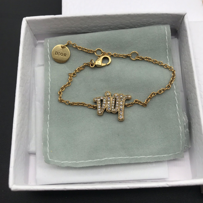 DI-B013 BRACELETS