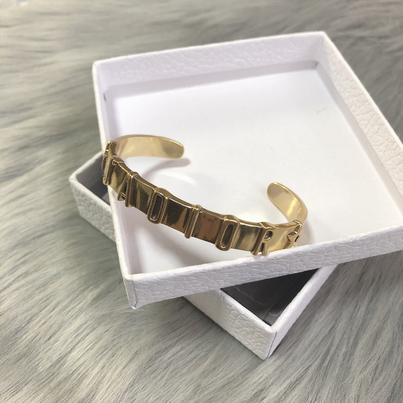 DI-B020 BRACELETS