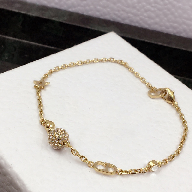 DI-B022 BRACELETS