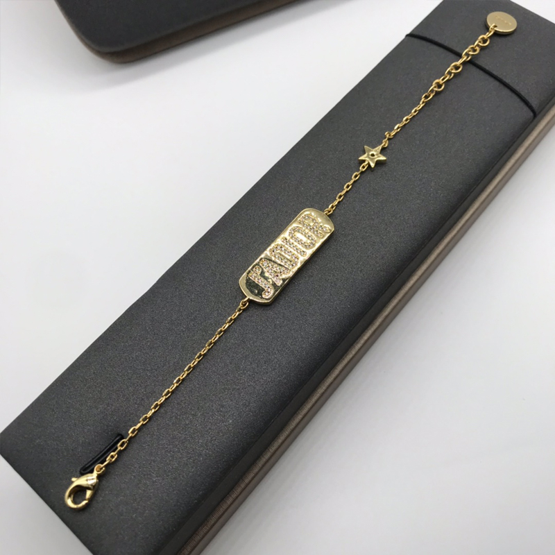 DI-B026 BRACELETS
