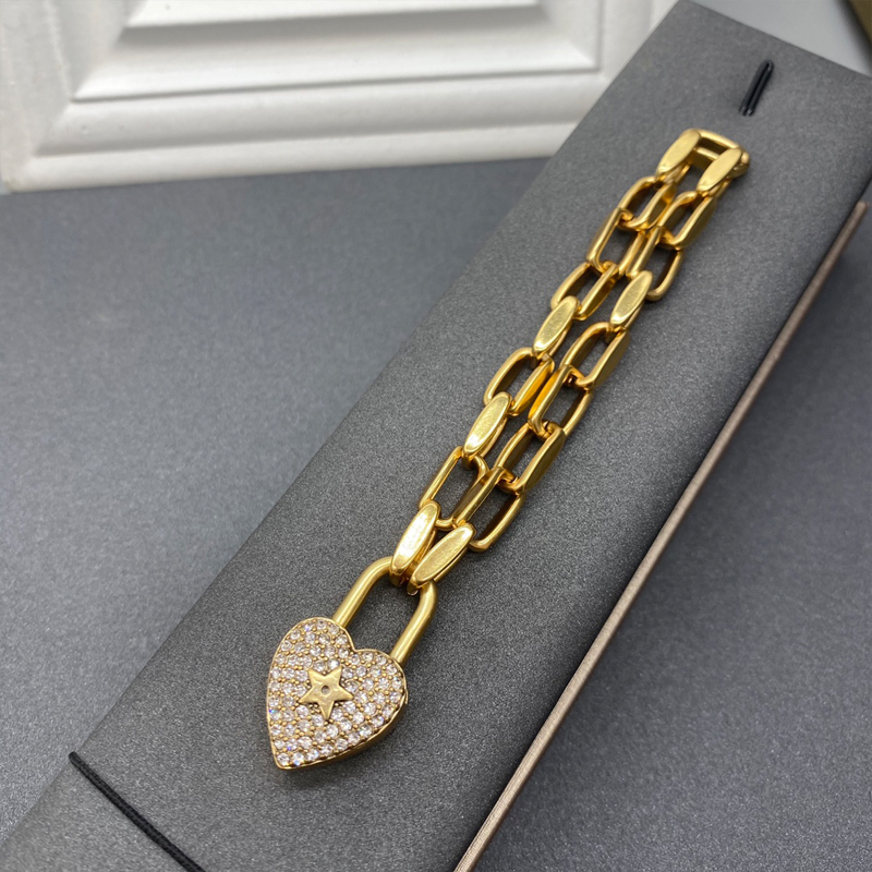 DI-B030 BRACELETS
