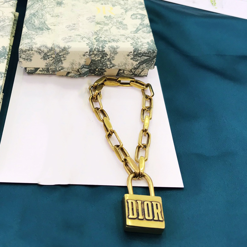 DI-B035 BRACELETS