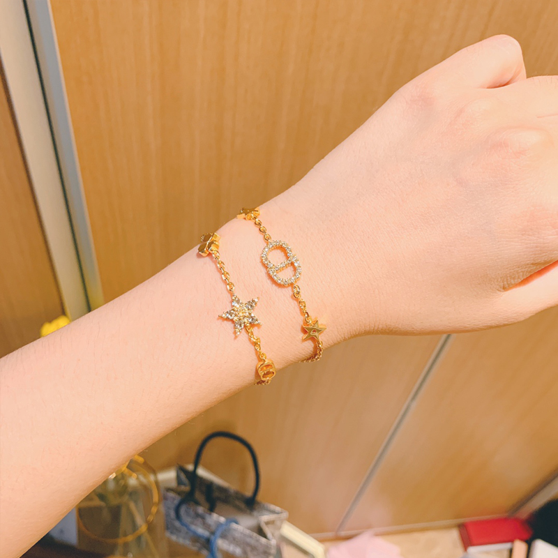 DI-B039 BRACELETS