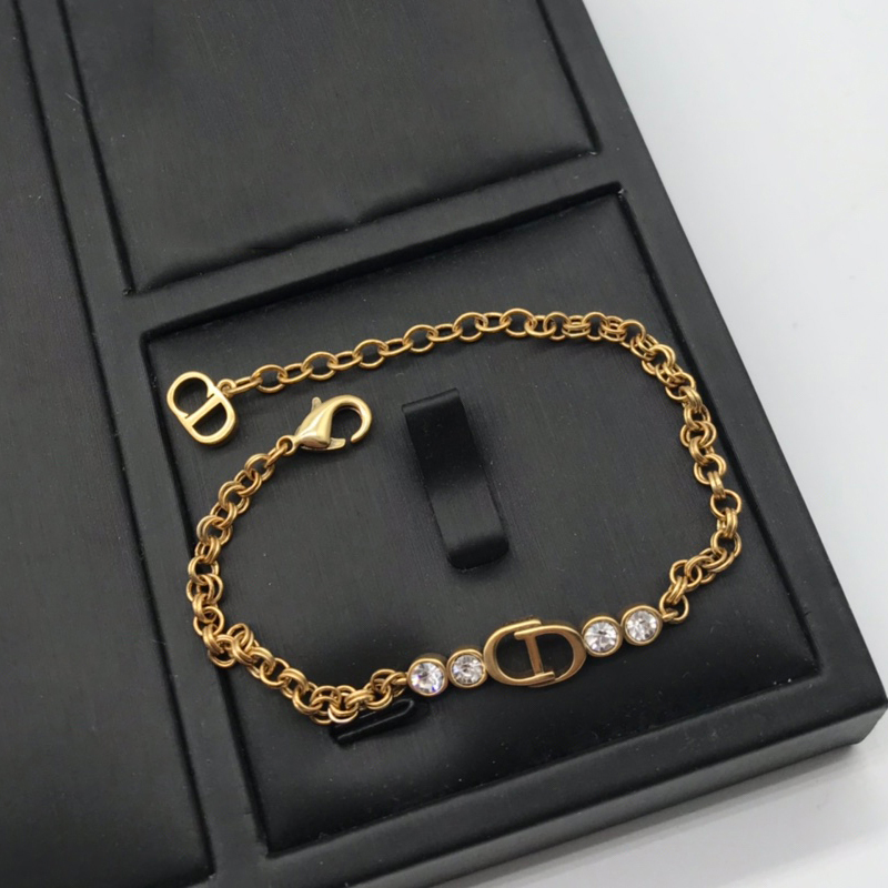 DI-B042 BRACELETS
