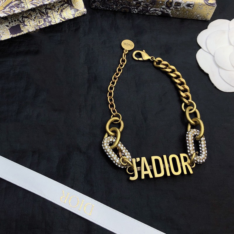 DI-B048 BRACELETS