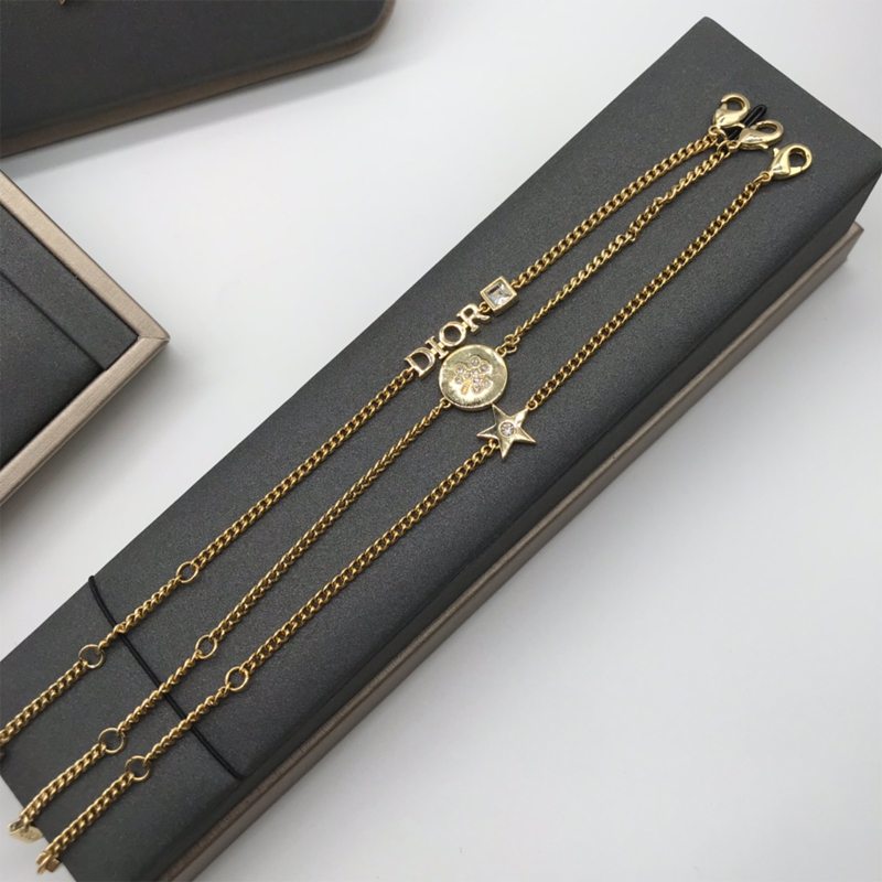 DI-B049 BRACELETS