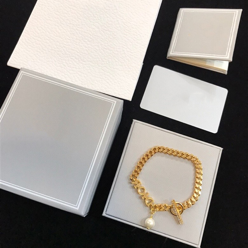DI-B050 BRACELETS