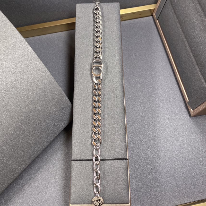 DI-B053 BRACELETS