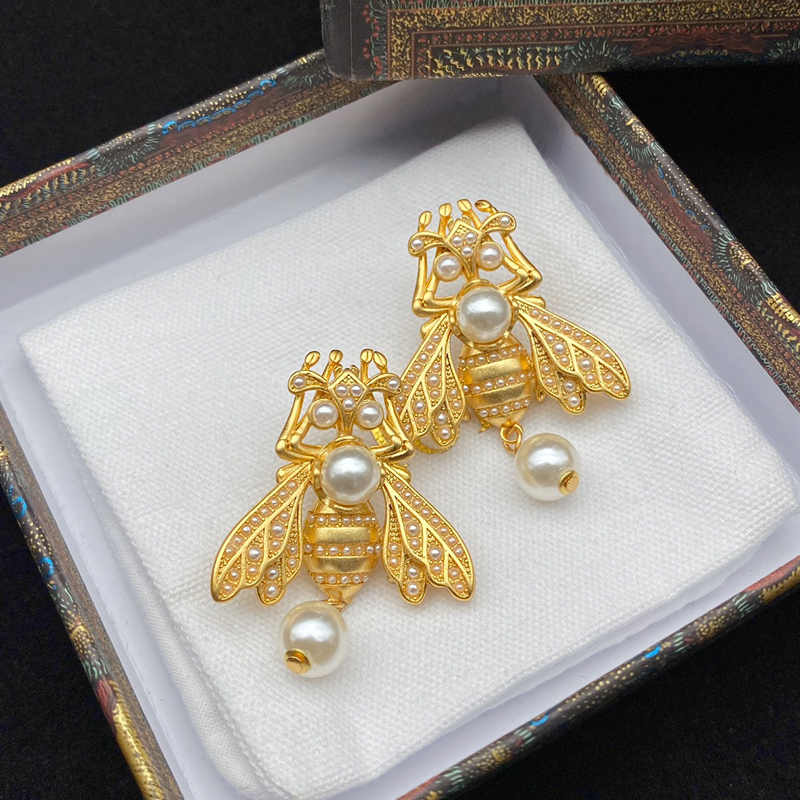 DI-E002 EARRING