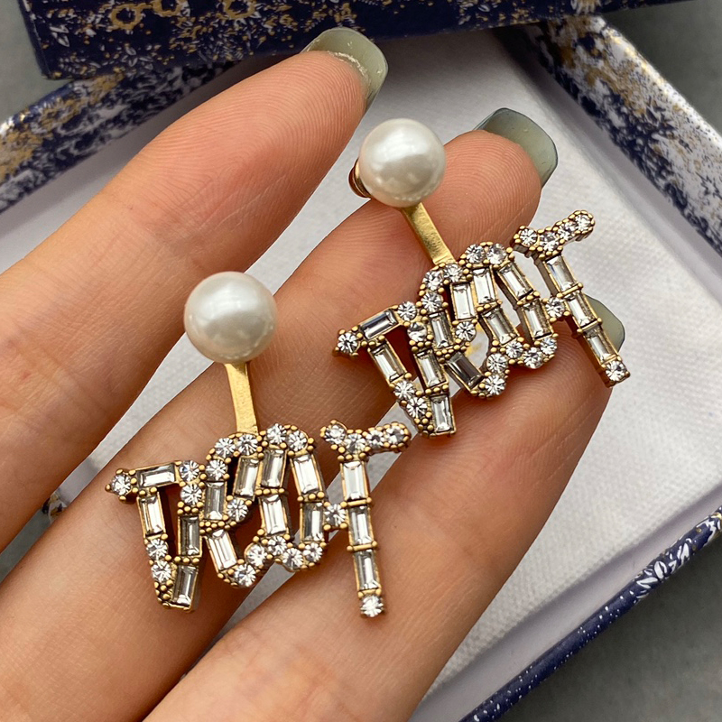 DI-E004 EARRING