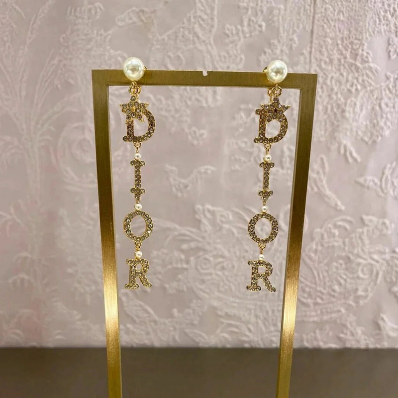 DI-E006 EARRING