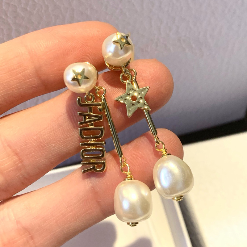 DI-E011 EARRING