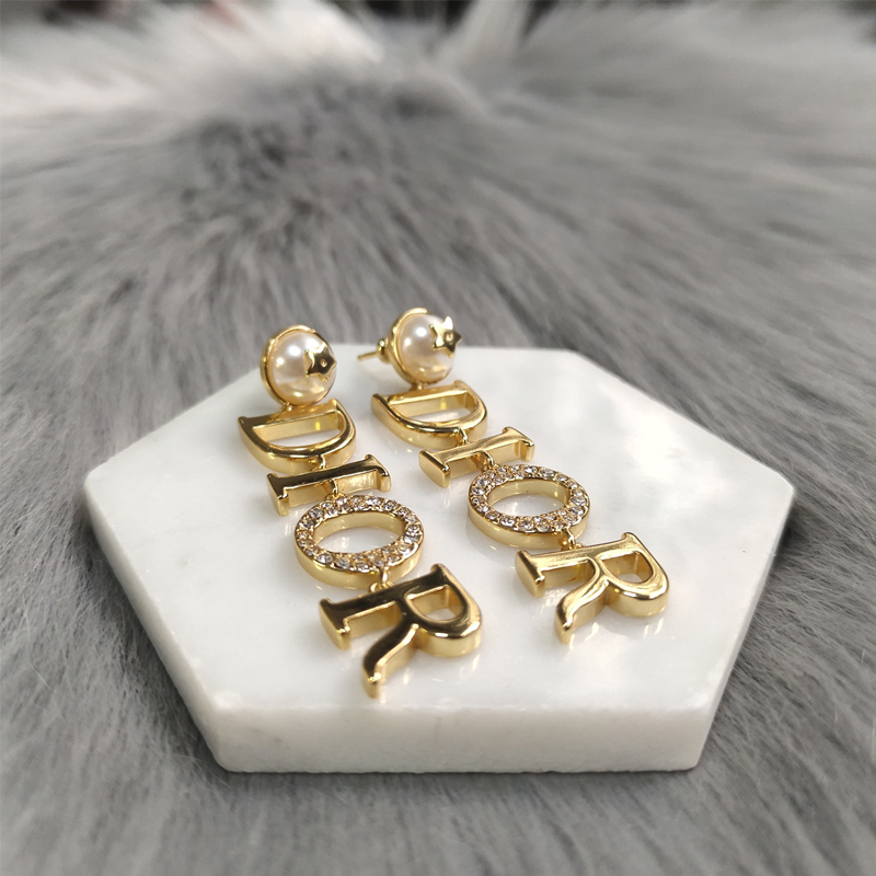 DI-E021 EARRING