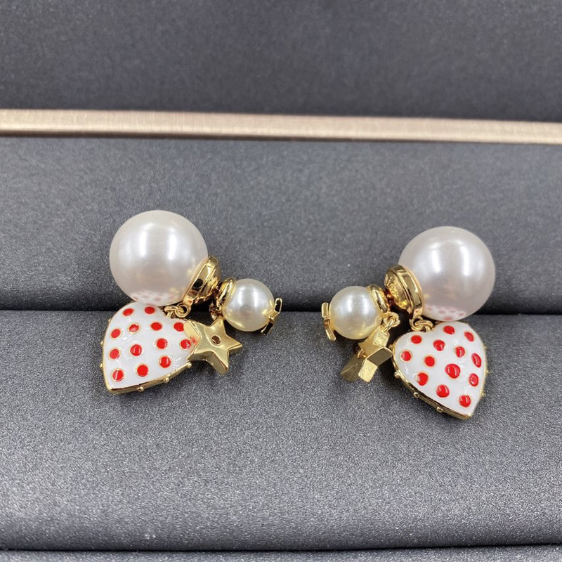 DI-E026 EARRING