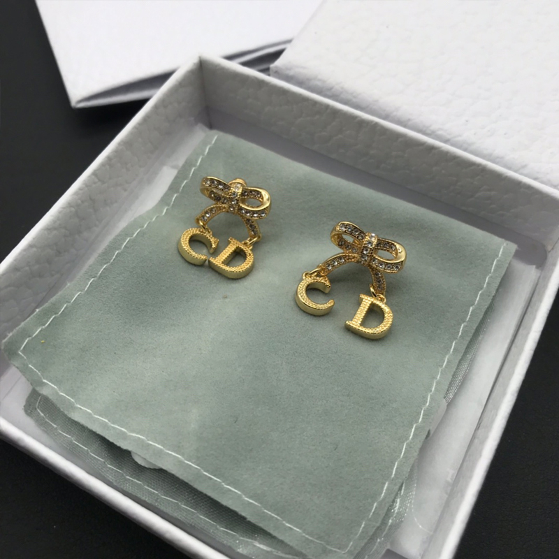 DI-E051 EARRING
