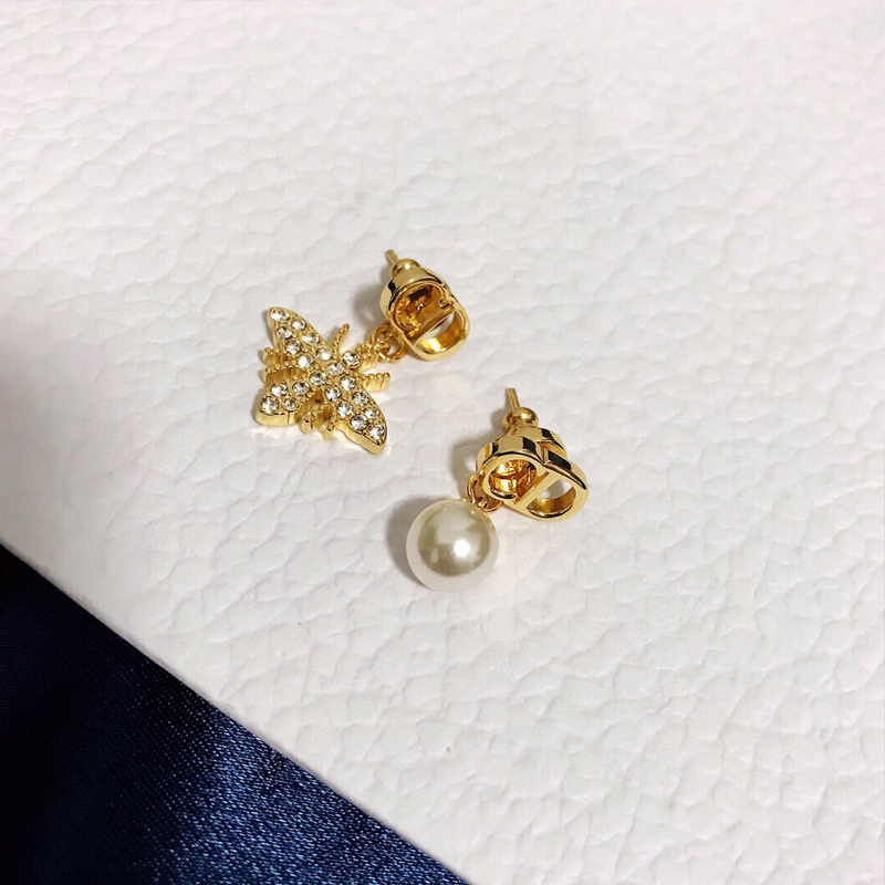 DI-E121 EARRING