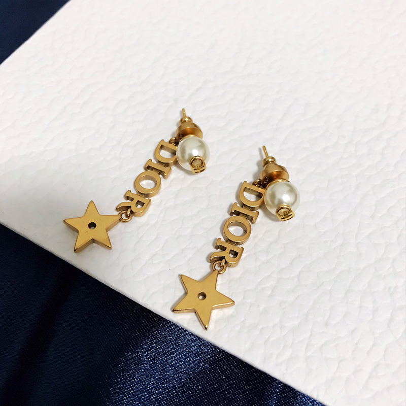 DI-E132 EARRING