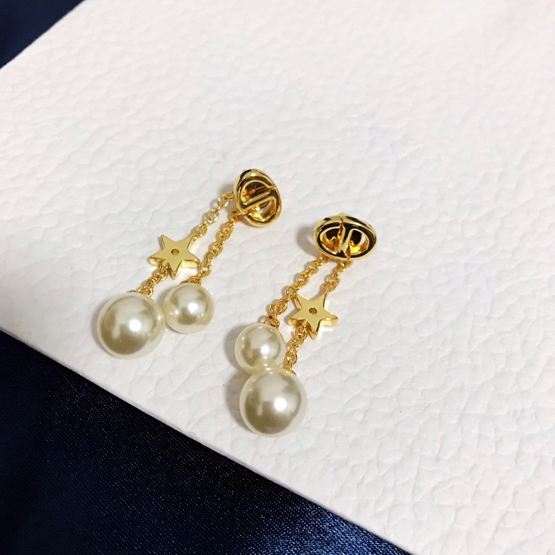 DI-E133 EARRING