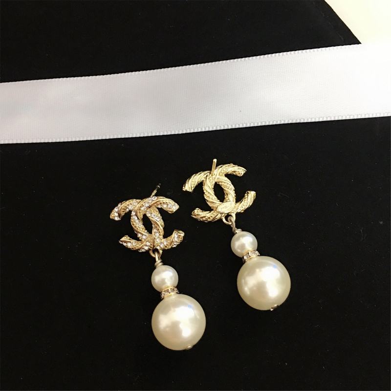CH-E040 EARRING