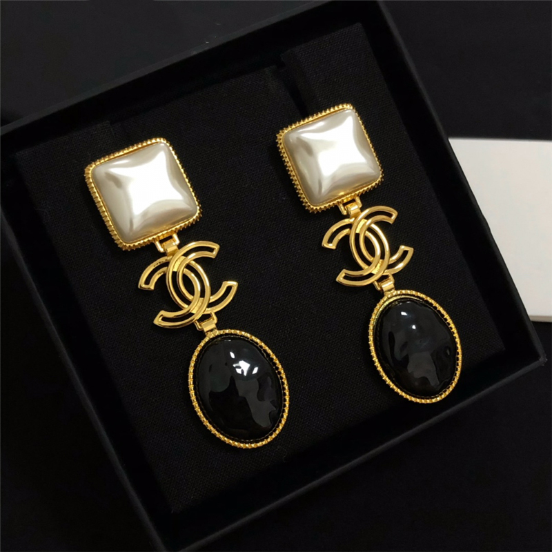 CH-E048 EARRING