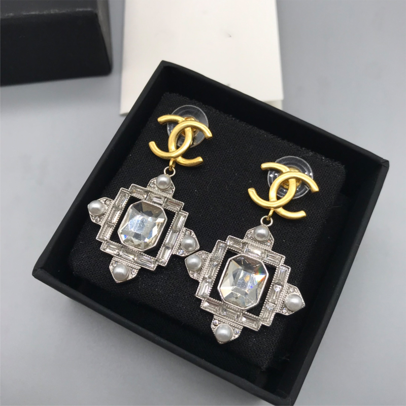 CH-E081 EARRING