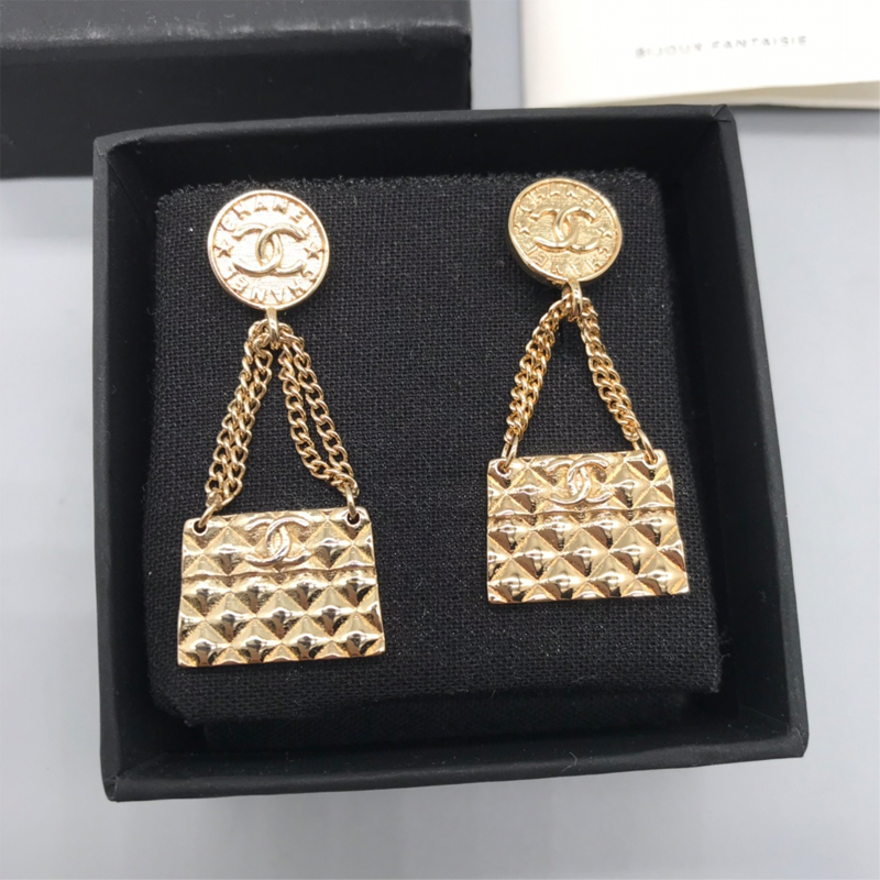 CH-E099 EARRING