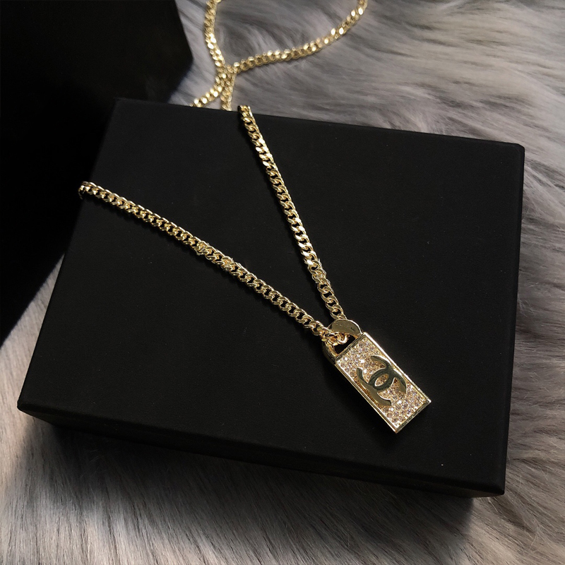 CH-N019 NECKLACE