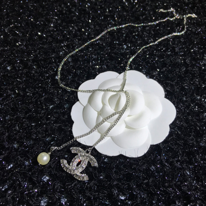 CH-N029 NECKLACE