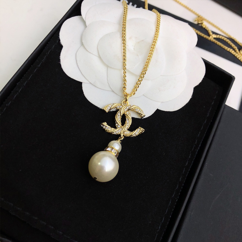 CH-N031 NECKLACE