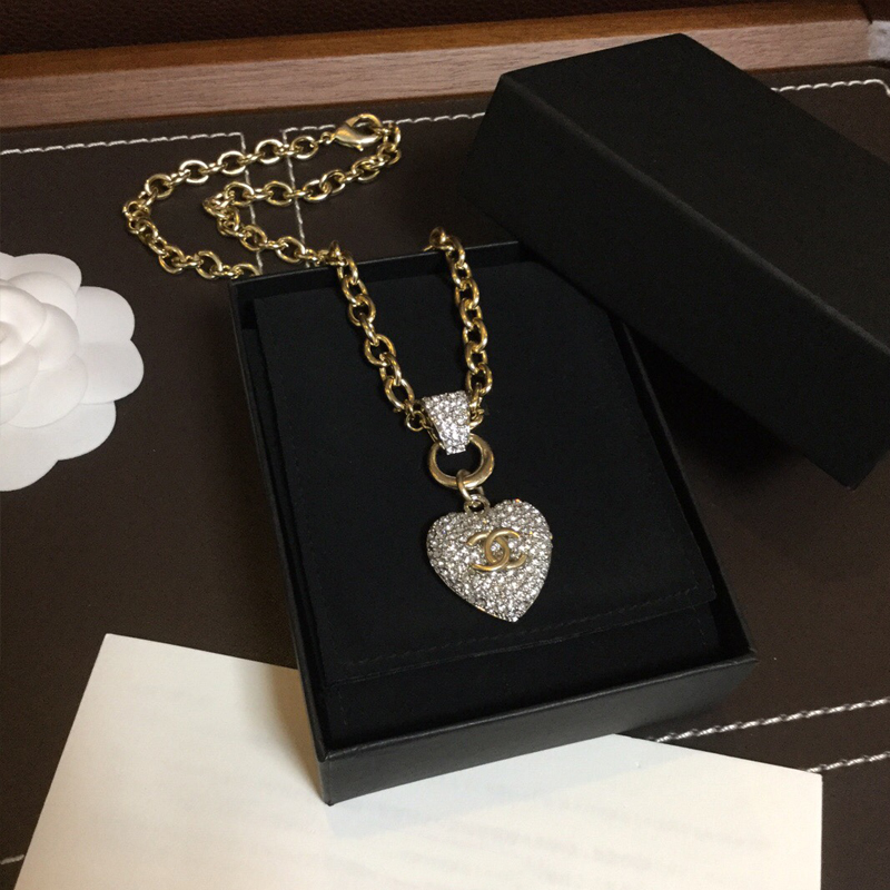CH-N033 NECKLACE