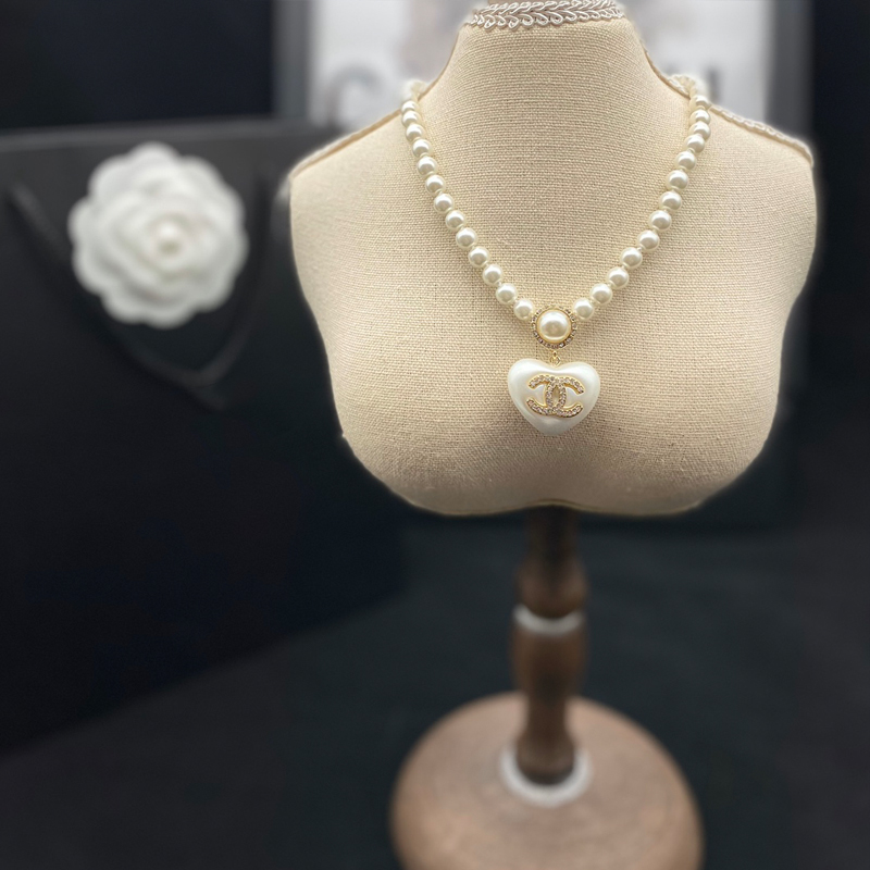 CH-N036 NECKLACE