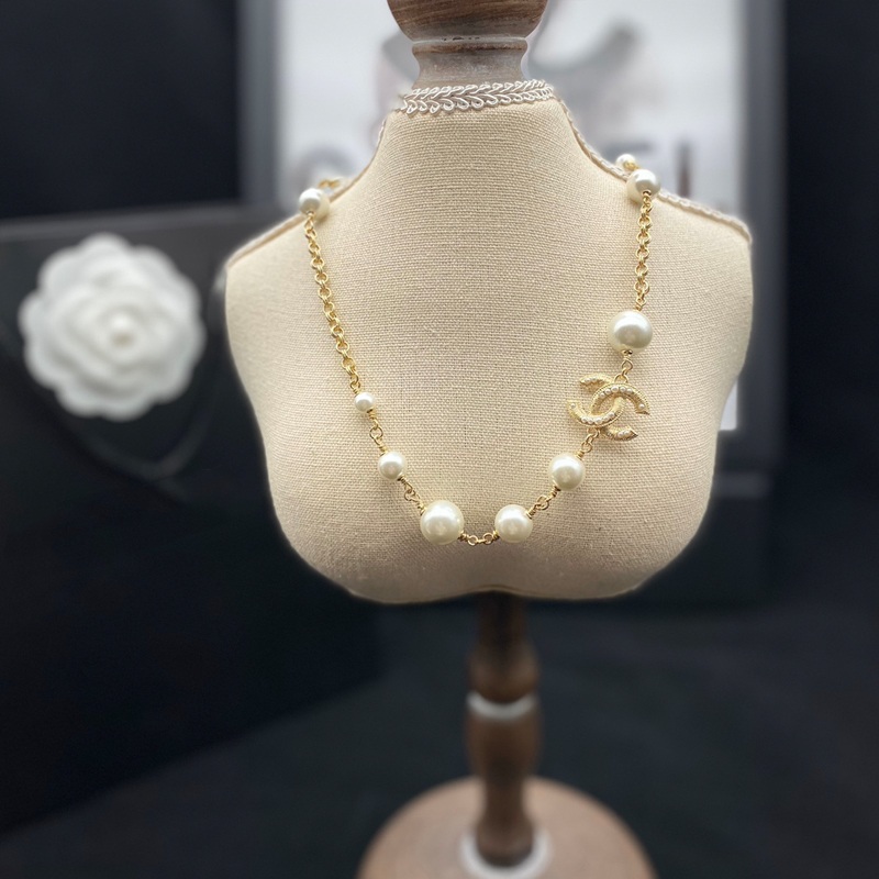 CH-N039 NECKLACE
