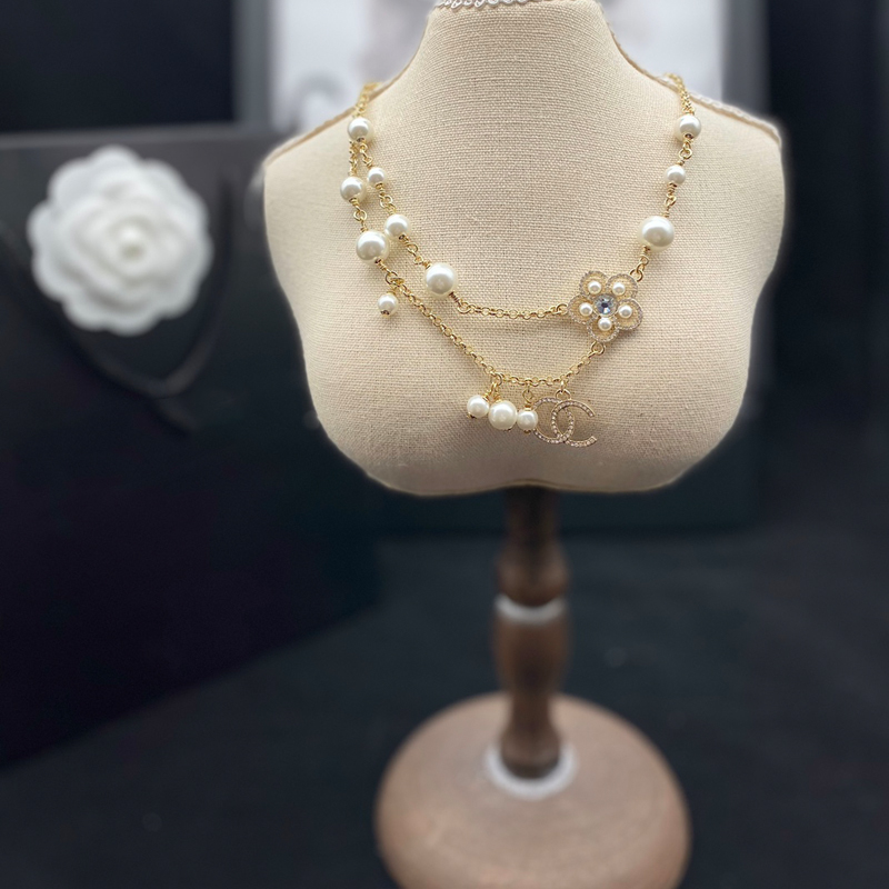 CH-N043 NECKLACE