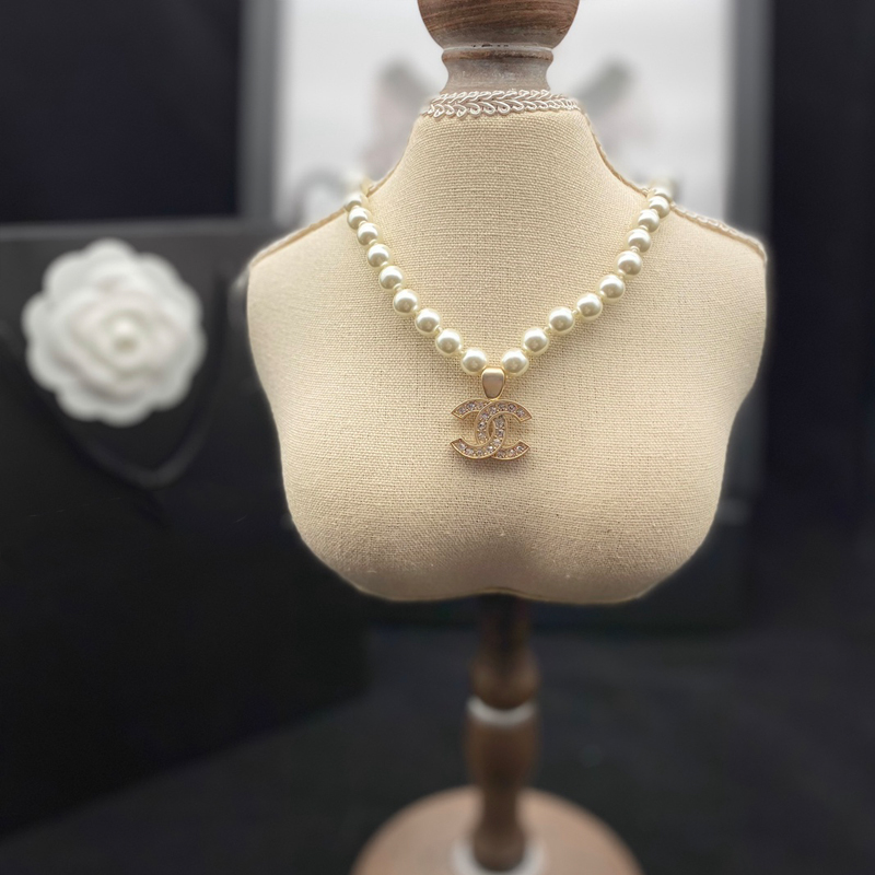 CH-N047 NECKLACE