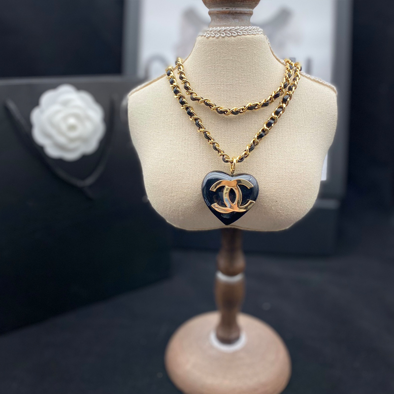 CH-N052 NECKLACE