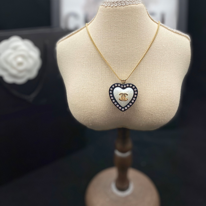 CH-N059 NECKLACE