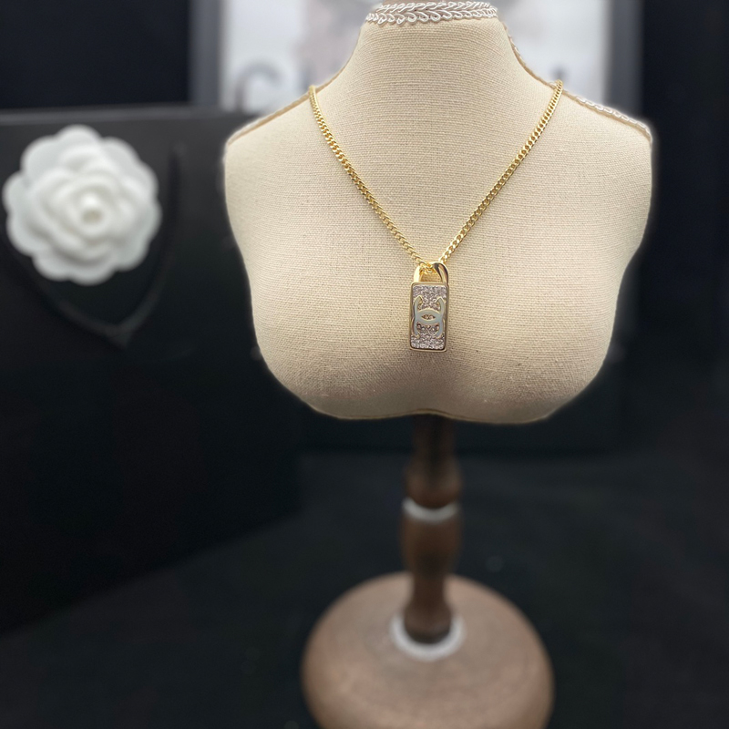 CH-N062 NECKLACE