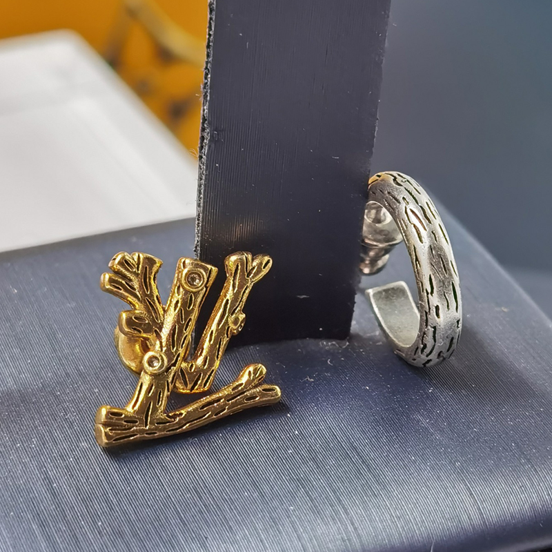 LV-E030 EARRING