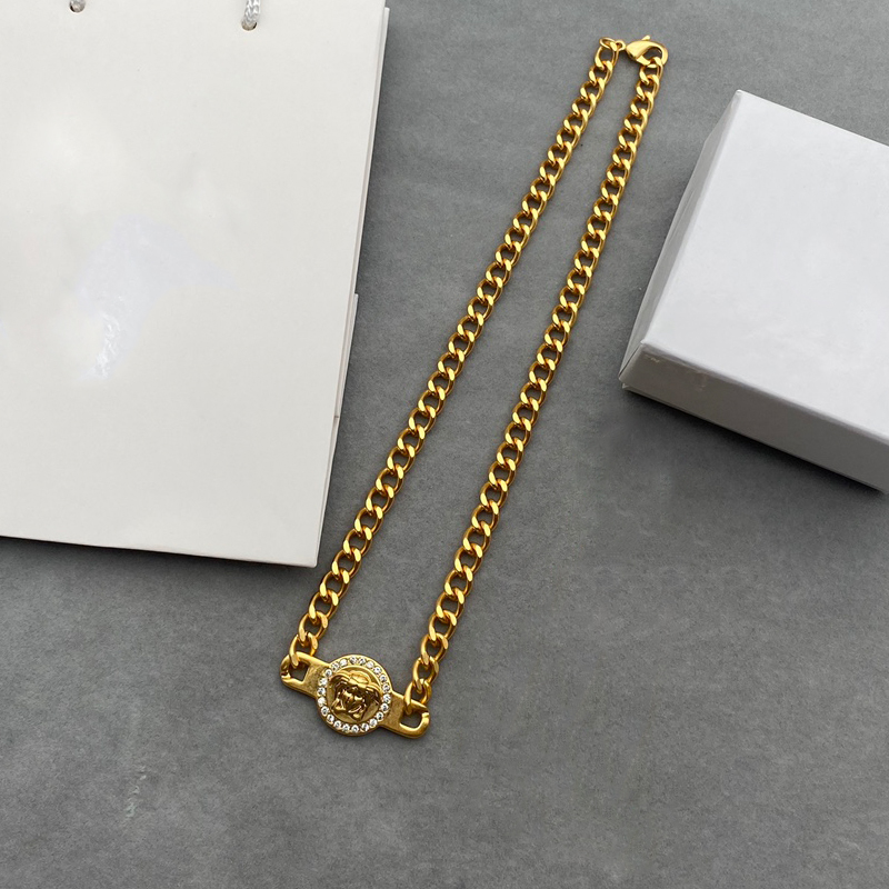 VE-N006 Necklace