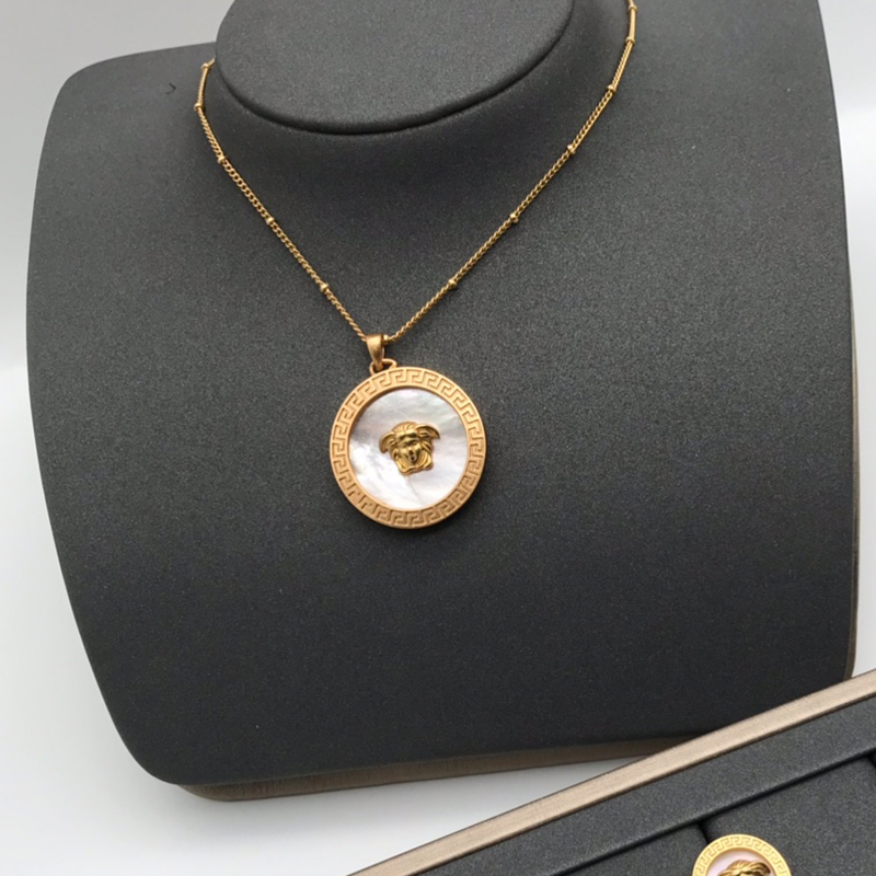 VE-N013 Necklace