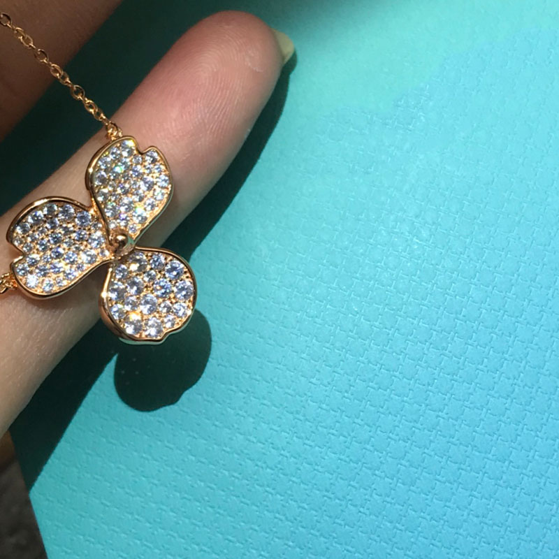 TI- N026 NECKLACE