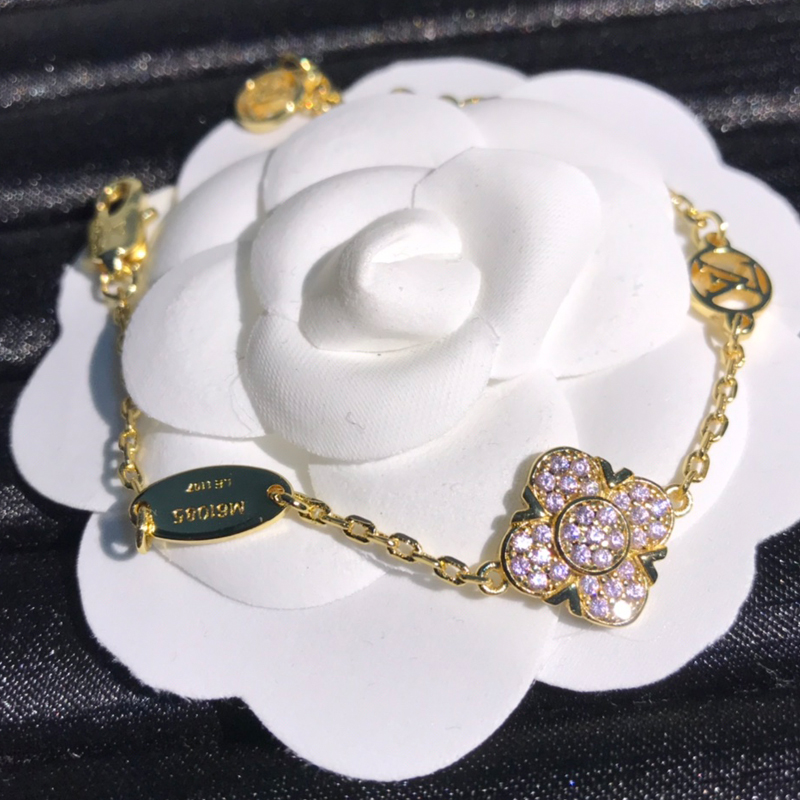LV-B061 BRACELETS