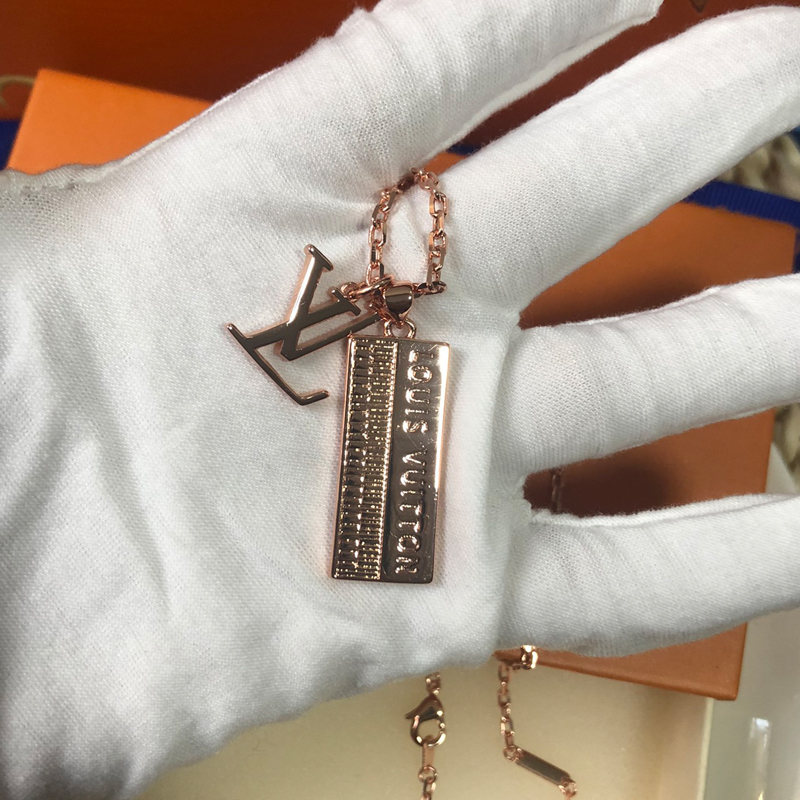 LV-N004 NECKLACE