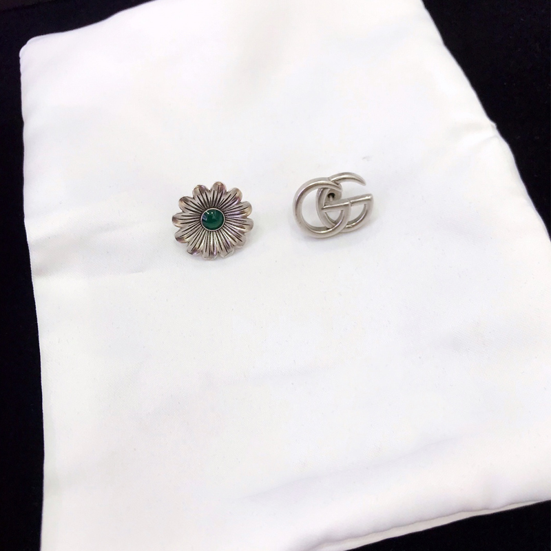 GU-E042 EARRING