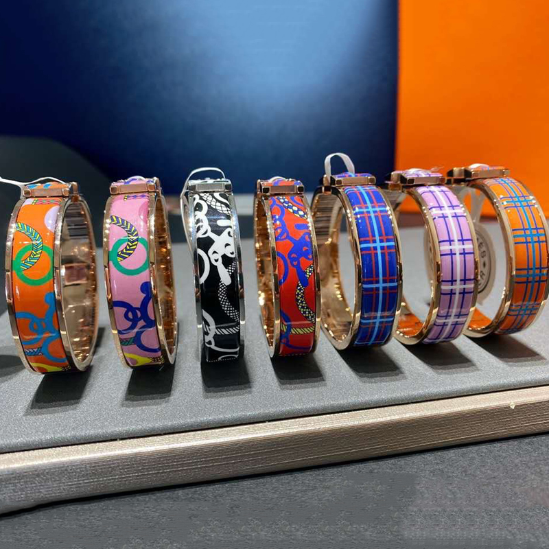 HE-B006 BRACELETS
