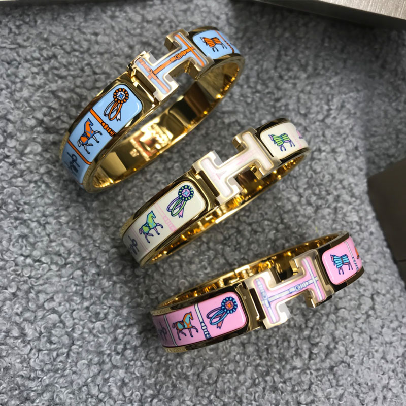HE-B009 BRACELETS