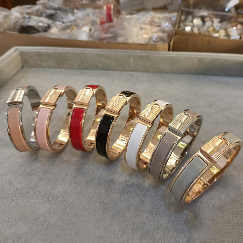 HE-B018 BRACELETS